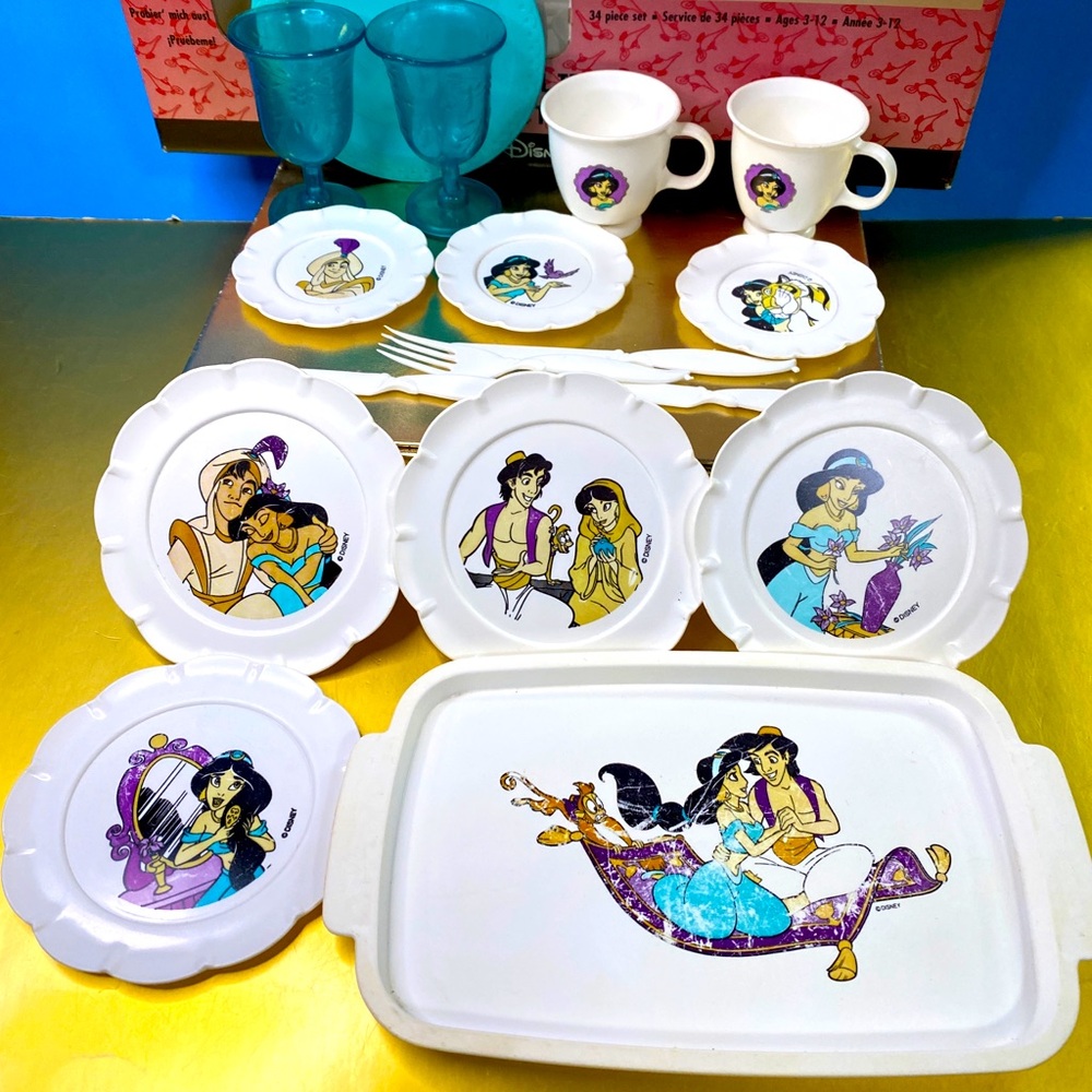 Disney Store Exclusive Vintage 90’s Aladdin & Princess JasmineTea Set - Picture 7 of 14